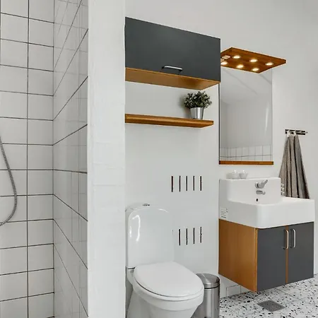 2 Bedroom In Veslos *