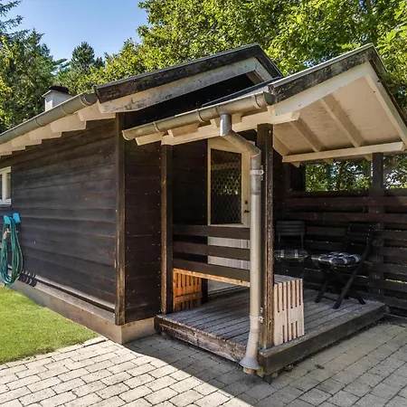 Дом отдыха Beach Front Home In Veslos With Sauna Veslos